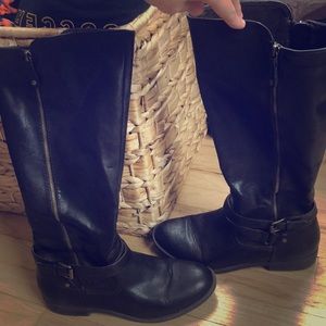 Dark brown boots